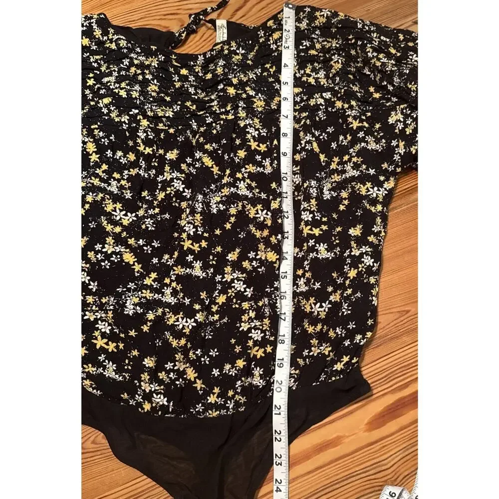 Free People Dessa Bodysuit Sz Small Black Ditsy Floral Puff Sleeve Mesh Tie Back